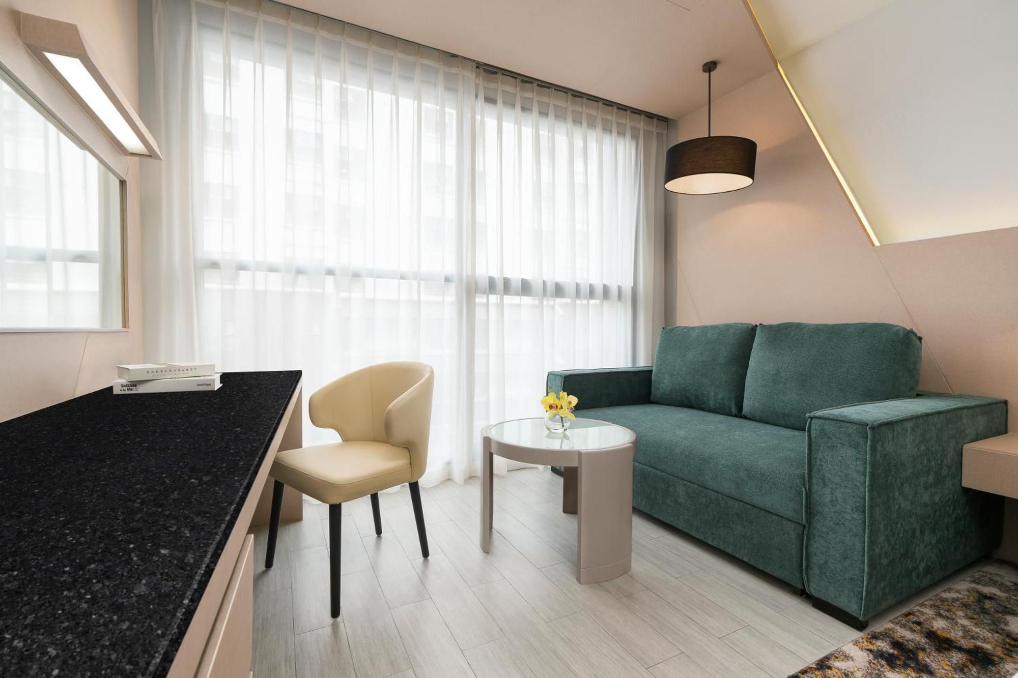 Hyatt Place Bangkok Sukhumvit 1 Ngoại thất bức ảnh